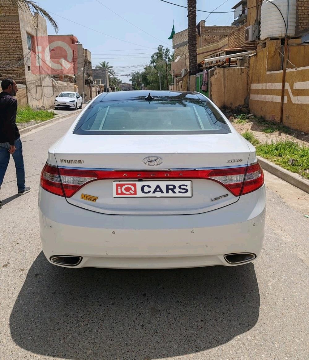 هيونداي أزيرا